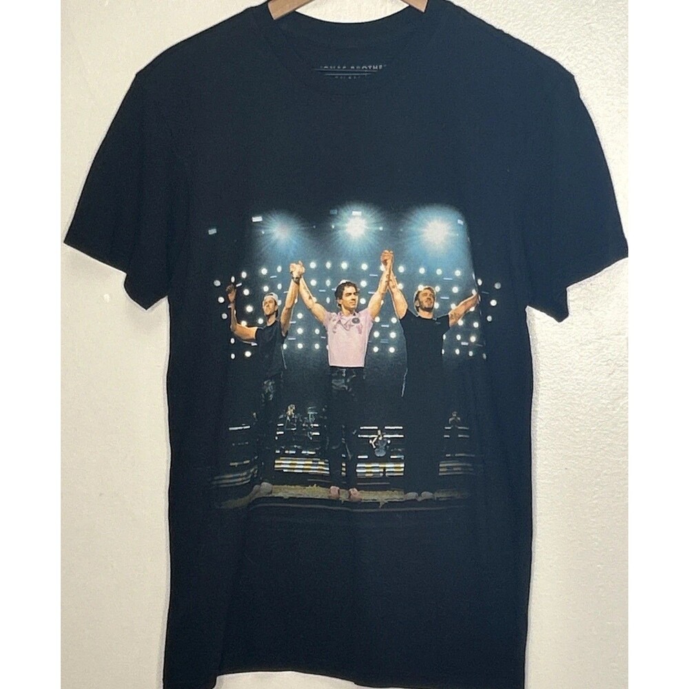 2023 Jonas Brothers Concert Spotlight Tee Small Black Great Gift Jonas Bro Fans!